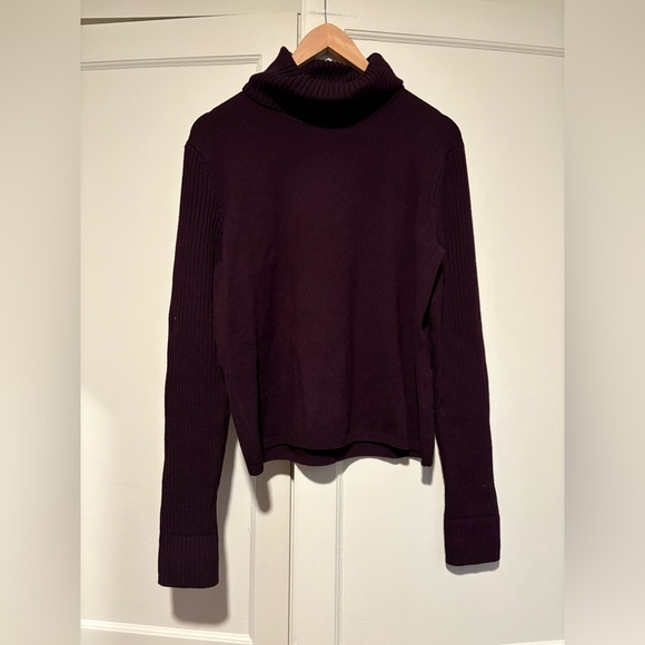 Country Shop Sweaters - Country Shop Purple Merino Wool Blend Turtleneck Sweater